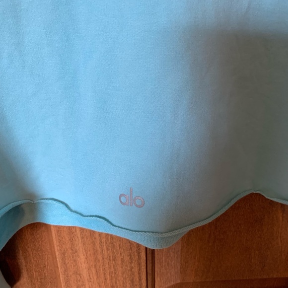 EUC - alo yoga double take pullover - blue quartz - Picture 5 of 5